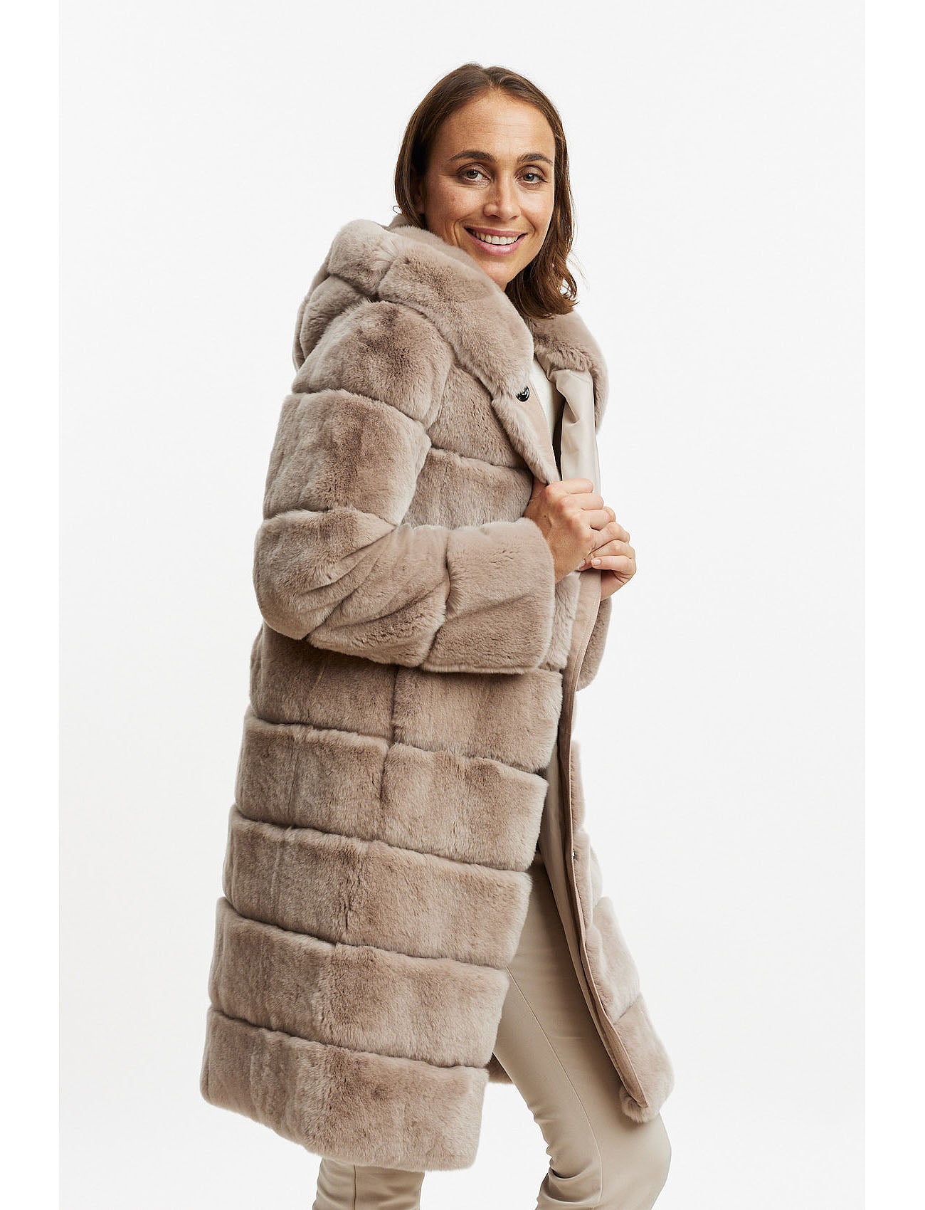 Fur jacket with hood - nude